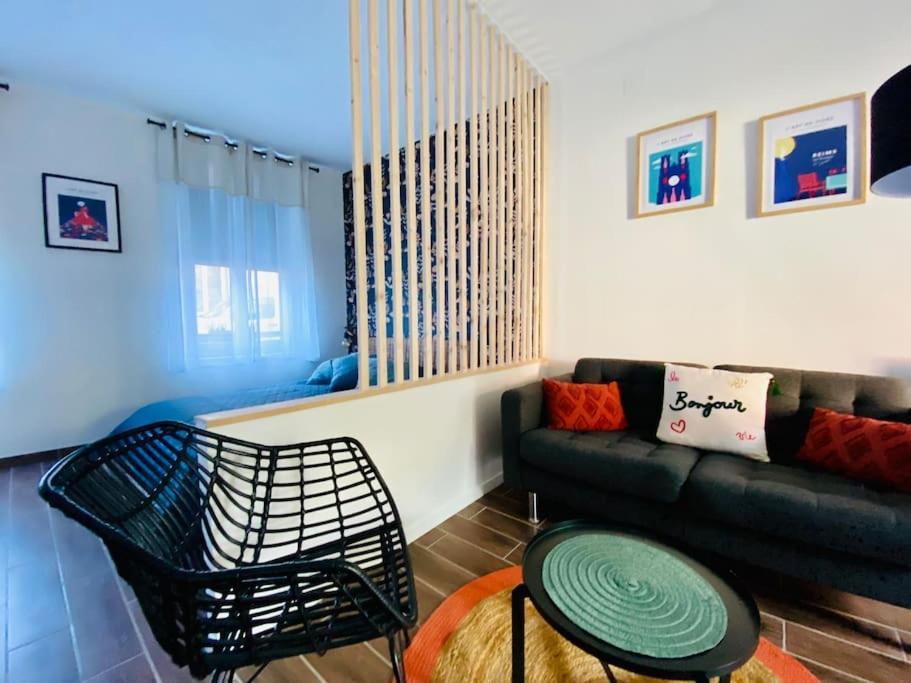 Studio D'Hotes Avec Piscine « Le Clos N°6 » Cormicy Dış mekan fotoğraf
